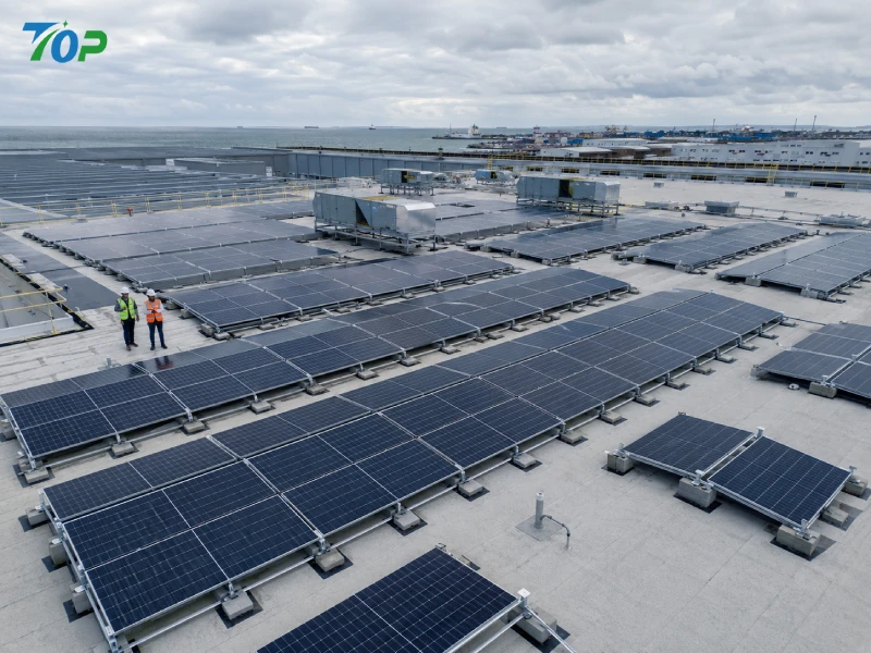Sistem za pritrditev solarnega balasta na ravno streho, ki ne prodira: Vodoodporna rešitev tehničnega razreda za komercialne fotonapetostne projekte na strehah
